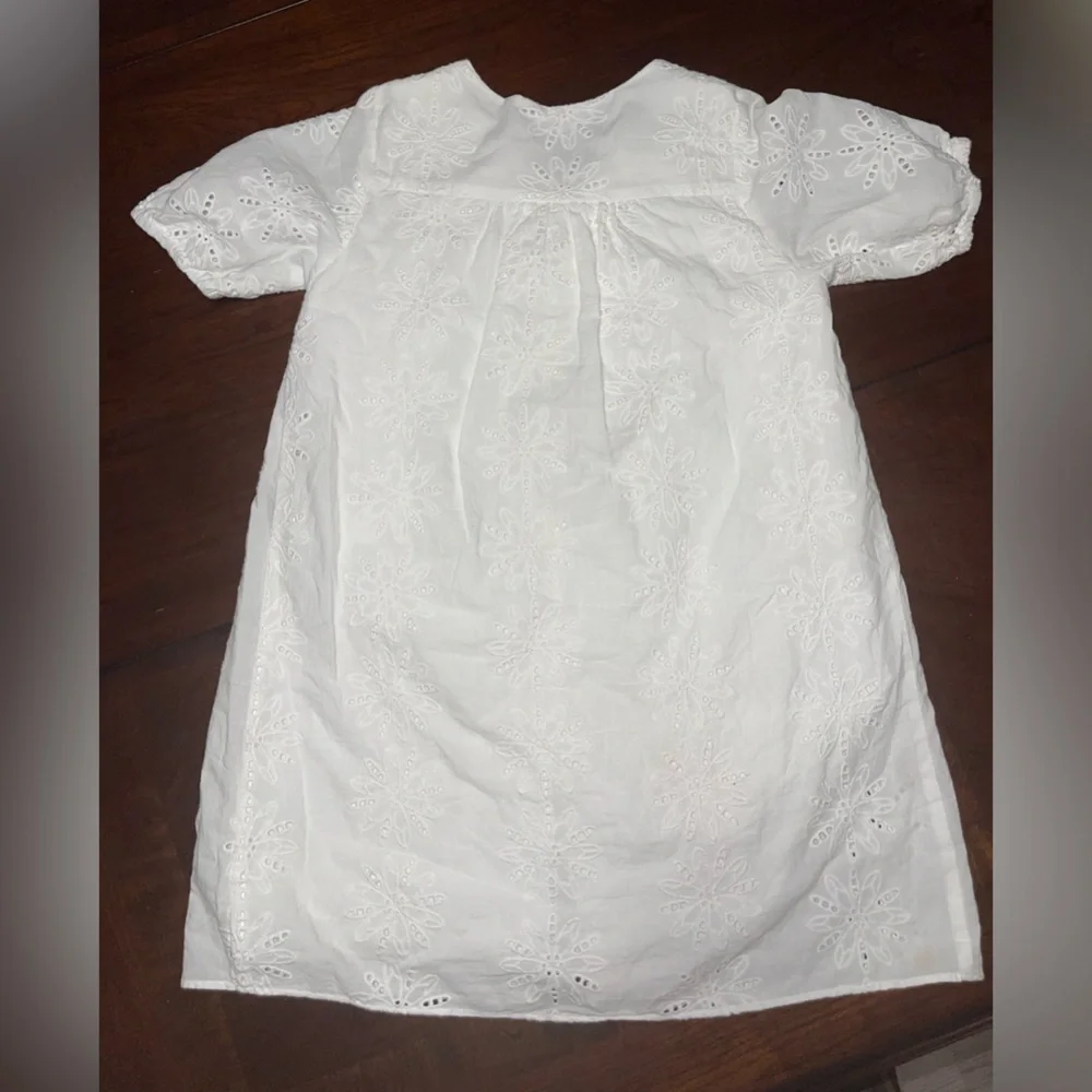Zara white embroidery cotton dress size 11-12 EXCELLENT - Picture 3 of 4